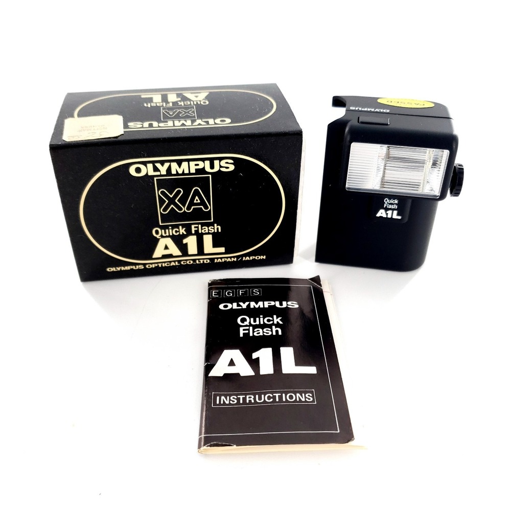 Olympus A1L Electronic Quick Flash For XA Series Cameras Complete w/ Box & Guide